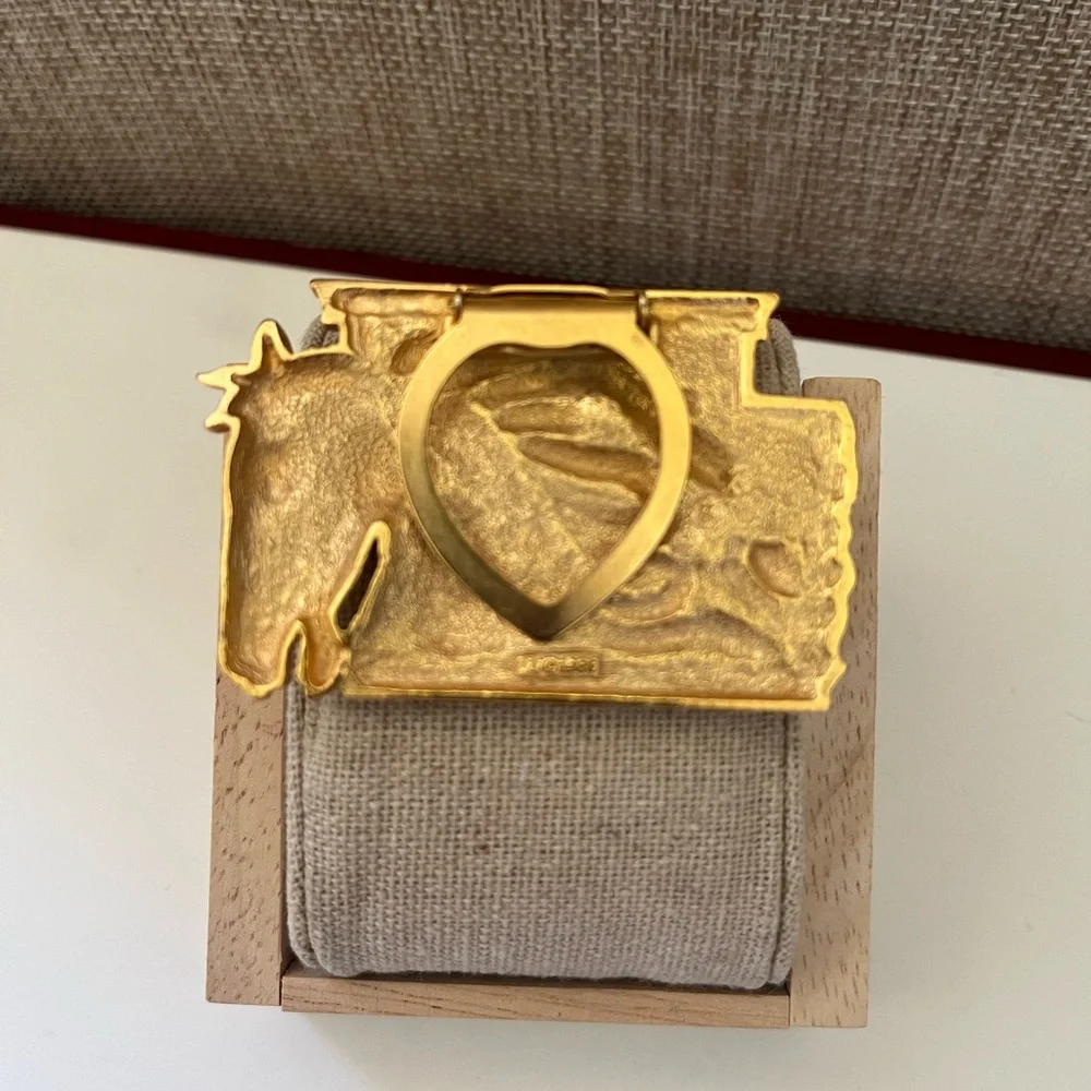 Vintage 1988 - JJ Gold Tone Horse Scarf Clip. - Picture 2 of 5